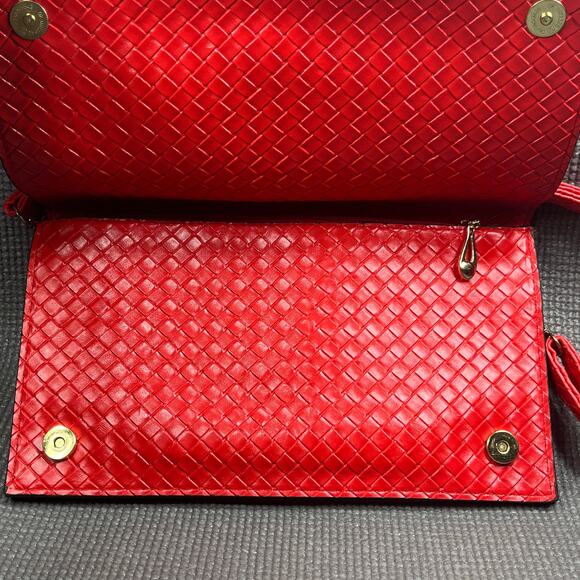 YSL Yves Saint Laurent Shoulder Bag Red Woven Leather Tassel Pockets - Picture 3 of 11